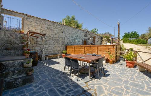 Monterosso Almo House | Stunning Home In Monterosso Almo