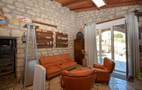 Monterosso Almo House | Stunning Home In Monterosso Almo