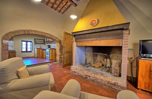 Castiglione d'Orcia Villa | Stunning private villa with WIFI, A/C, private pool, TV, patio, panoramic view, close to Montalcino