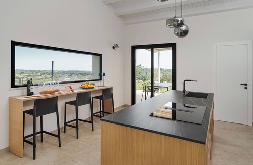 Noto Villa | Stunning private villa for 8 guests with A/C, WIFI, private pool, TV, terrace and panoramic view