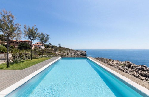 Plemmirio Villa | Stunning private villa with WIFI, A/C, private pool, TV, patio and panoramic view, close to Syra.