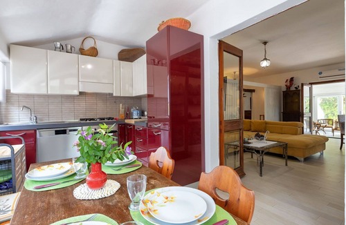 Portobello di Gallura House | Stunning private villa for 6 people with WIFI, A/C, TV, patio and pets allowed