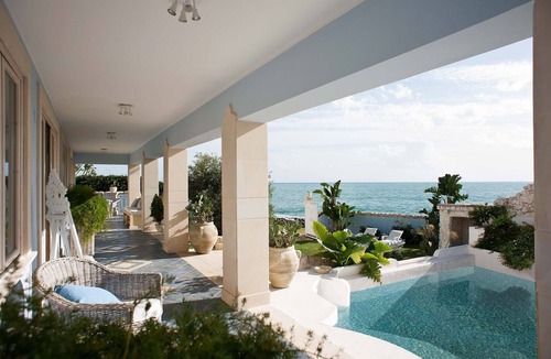 Fontane Bianche Villa | Stunning private villa for 14 people with WIFI, private pool, A/C and terrace
