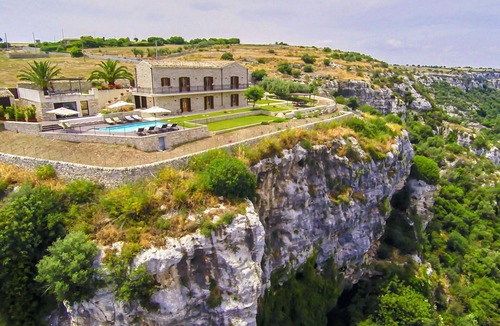 Cannizzara Villa | Stunning private villa for 16 guests with hot tub, WIFI, A/C, private pool, TV and patio