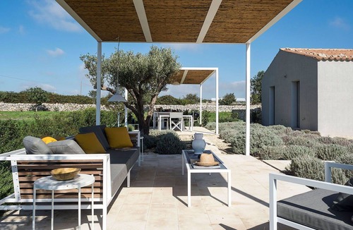 Ragusa Villa | Stunning private villa for 6 guests with A/C, private pool, WIFI, TV, patio and panoramic view