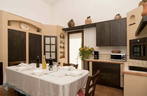 San Lupo House | Stunning private villa with WIFI, A/C, private pool, TV, patio, pets allowed and panoramic view