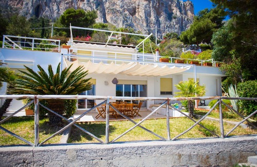 Addaura Villa | Stunning Seafront Villa Private Direct Access to the Sea (20m)