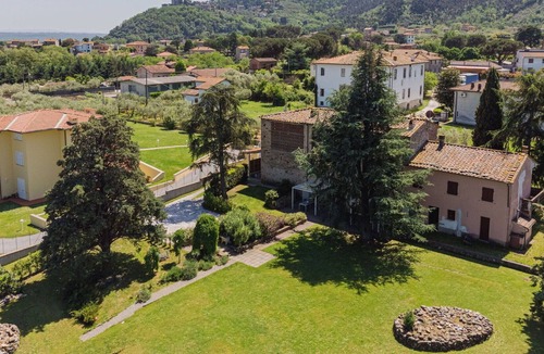 Colle di Compito Villa | Stunning villa for 4 guests with WIFI, private pool, TV, terrace and parking