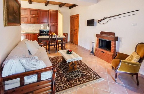 Torchiara Villa | Stunning villa for 4 guests with TV, terrace and panoramic view