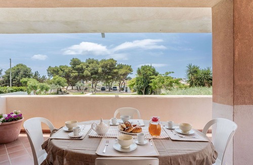 Marsala House | Stunning villa for 8 guests with A/C, WIFI, hot tub, private pool, TV and terrace
