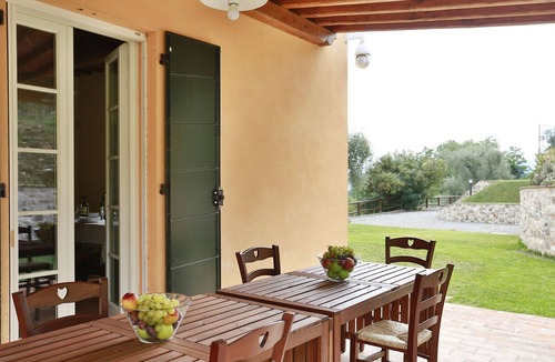 Lucca Villa | Stunning villa with WIFI, private pool, A/C, TV, patio and panoramic view, close to Lucca