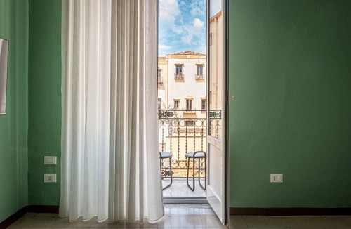 Kalsa Apartment | Stylish Apt near Piazza Magione by Wonderful Italy