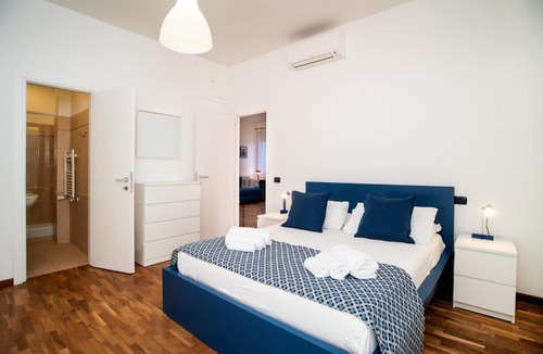 Quartiere XXXI Giuliano Dalmata Apartment | Sul ciglio del Colle - Quiete ed Eleganza Roma Metro Laurentina