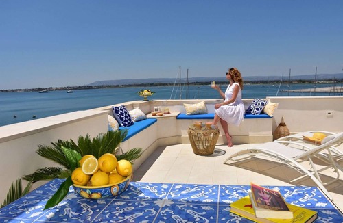 Ortigia Apartment | Superior Suite with Sea View Terrace in Ortigia