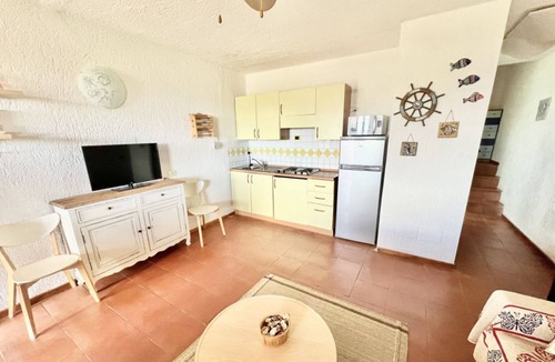 Cugnana Verde Apartment | Superior three-room apartment with 6 beds (50 m2): living-dining room with 2 separate sofa beds, double bedroom and bedroom with 2 bunk beds.The apartments have spaceoutside (balcony if on the first floor and terrace if on the ground floor) with table an