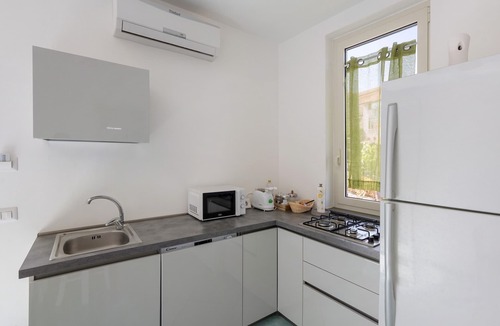 Bomerano Apartment | Superior Venere Apartment in Villa Degli Dei with Mountain View, Wi-Fi & Air Conditioning