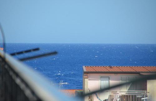 Nizza di Sicilia Apartment | Taormina Bay Lucia's House 4