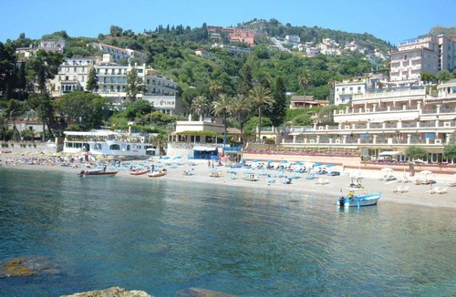 Nizza di Sicilia Bed & Breakfast | Taormina Bay Lucia's House