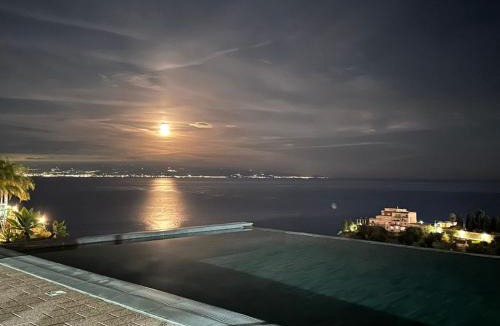 Taormina House | Taormina Skyline
