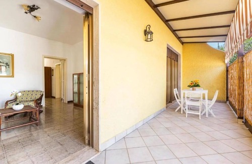 Torre Lapillo Villa | Terrace House by the Sea, Ac, Torre Lapillo