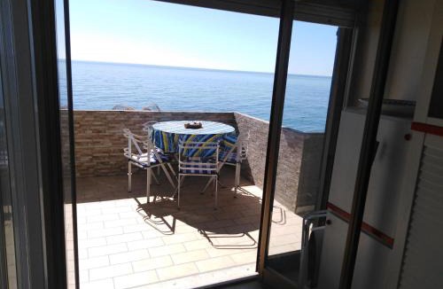 Furci Siculo Apartment | Terrace on the sea