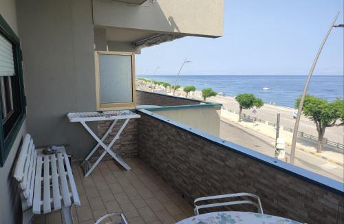 Furci Siculo Apartment | Terrace on the sea