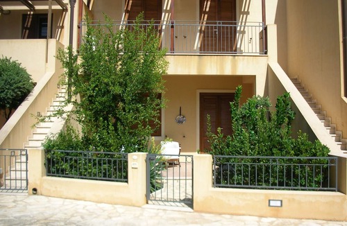 San Vito Lo Capo Apartment | Terraced house in quiet residence at 200 meters from the sea, 6/7 beds