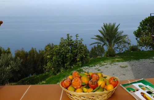 Tusa Apartment | TERRAMARE – look into the infinite sea