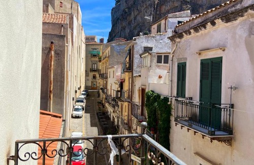 Old Town Apartment | Terrazze XXV Novembre