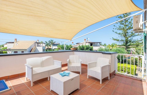 Piana Calzata Apartment | The 2 terraces. 8 Places, 3 Rooms.