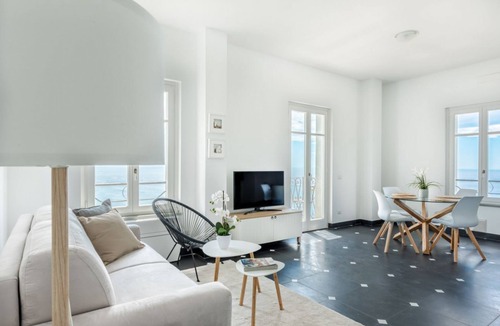 Corniglia Apartment | The balcony with sea view, private parking, the care and novelty of the interiors are the perfect features for your holiday.Sea Breeze Flat is the novelty that was missing in the Cinque Terre and Corniglia, a novelty built to make you happy in an elegant