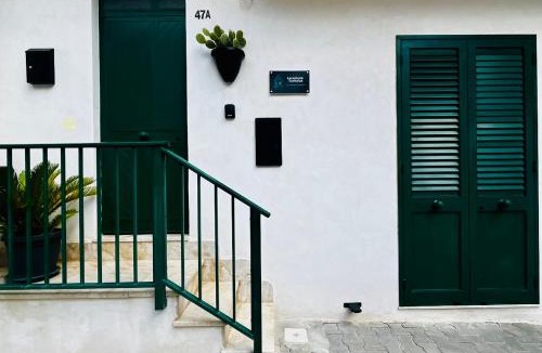 Castrofilippo House | The bell tower house