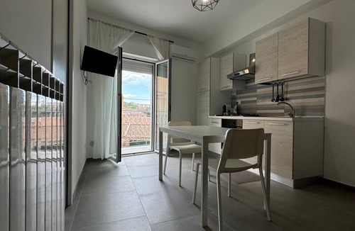 Caccamo Apartment | The courtyard holiday house
