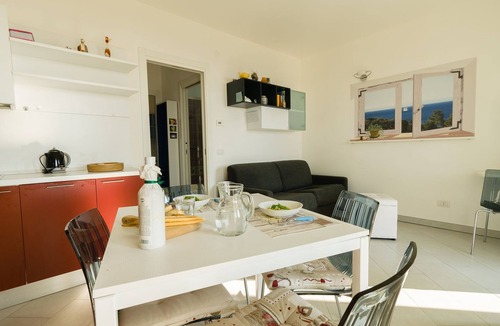 Bardino Nuovo Apartment | The Ginestra, two-roomed apartment with garden, swimming pool and SPA