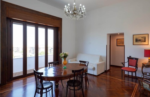 Angri Apartment | The Marquis’s Apartment – Artistic Retreat with Vesuvius View