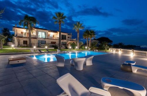 Costa Saracena-Castelluccio Apartment | The View - Waterfront apartment with pool