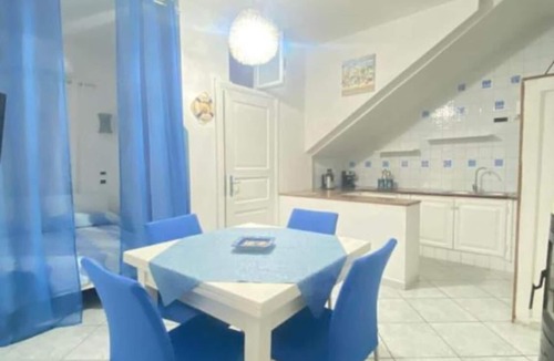 Lacco Ameno House | Tiffany Holiday Home 5 minutes walk from the beaches Is your Best Decision!