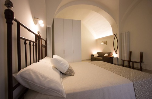 Gioia del Colle Bed & Breakfast | to the sottani b & b total comfort in the center. Very close to Matera, Alberobello, Bari