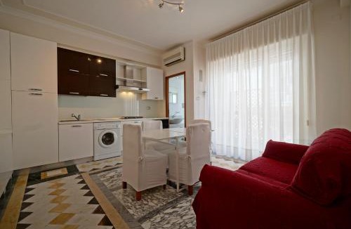 Borgo-Sanzio Apartment | Top Floor Aparthotel Bentivoglio 2