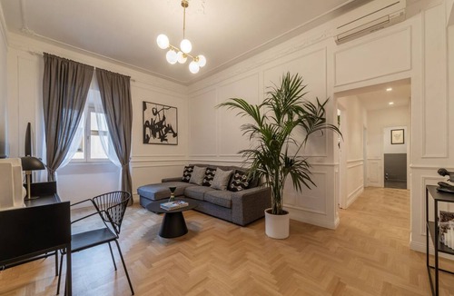 Rione XVI Ludovisi Apartment | Toscana 6 - FromHometoRome