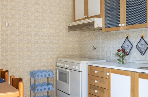 Nicotera Marina House | Traditional Holiday Home in Nicotera Marina with Garden