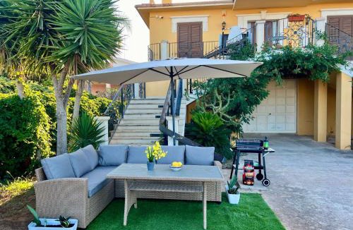 Marina di Ragusa House | TRAVELLIVING - Sicilian Villa Carnemolla