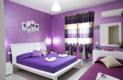 Cefalu Bed & Breakfast | Triple room with mountain view and window