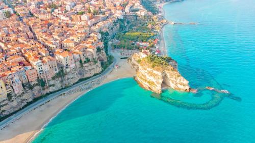 Costa dei Monaci Villa | Tropea Villa Esclusiva - Spiaggia privata, piscina