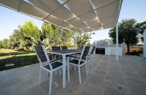 San Michele Salentino Villa | Trullo Lis con Piscina Privata