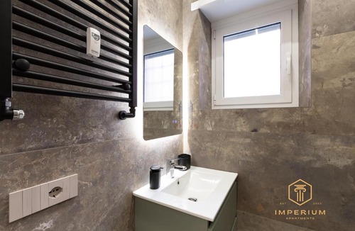 Quartiere XXIV Don Bosco Apartment | Tuscolana Luxury Retreat - 100mt to Metro, 3 Bedrooms, A-C
