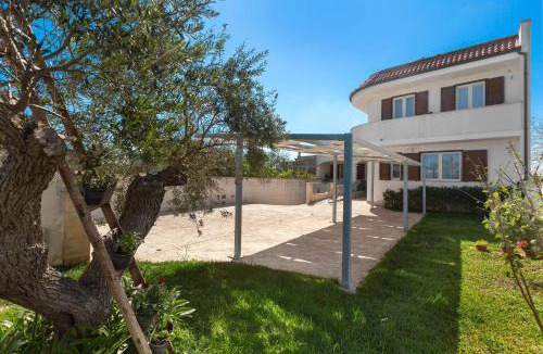 Cannole Villa | Ulivo di Rocco by BarbarHouse