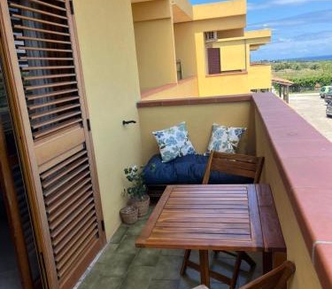 Milazzo Apartment | Una Piscina sul Mare Apartment