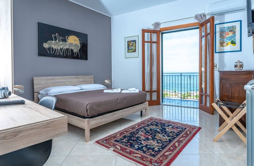 Sferracavallo Bed & Breakfast | Una Terrazza sul Golfo