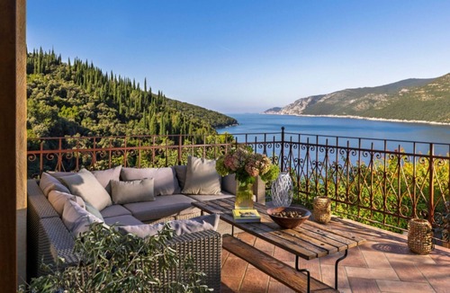 Buseto Palizzolo Villa | Unique Villa Located in the Sicilian Countryside